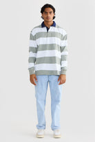 Male model is 183cm/6'0" and wearing a size large