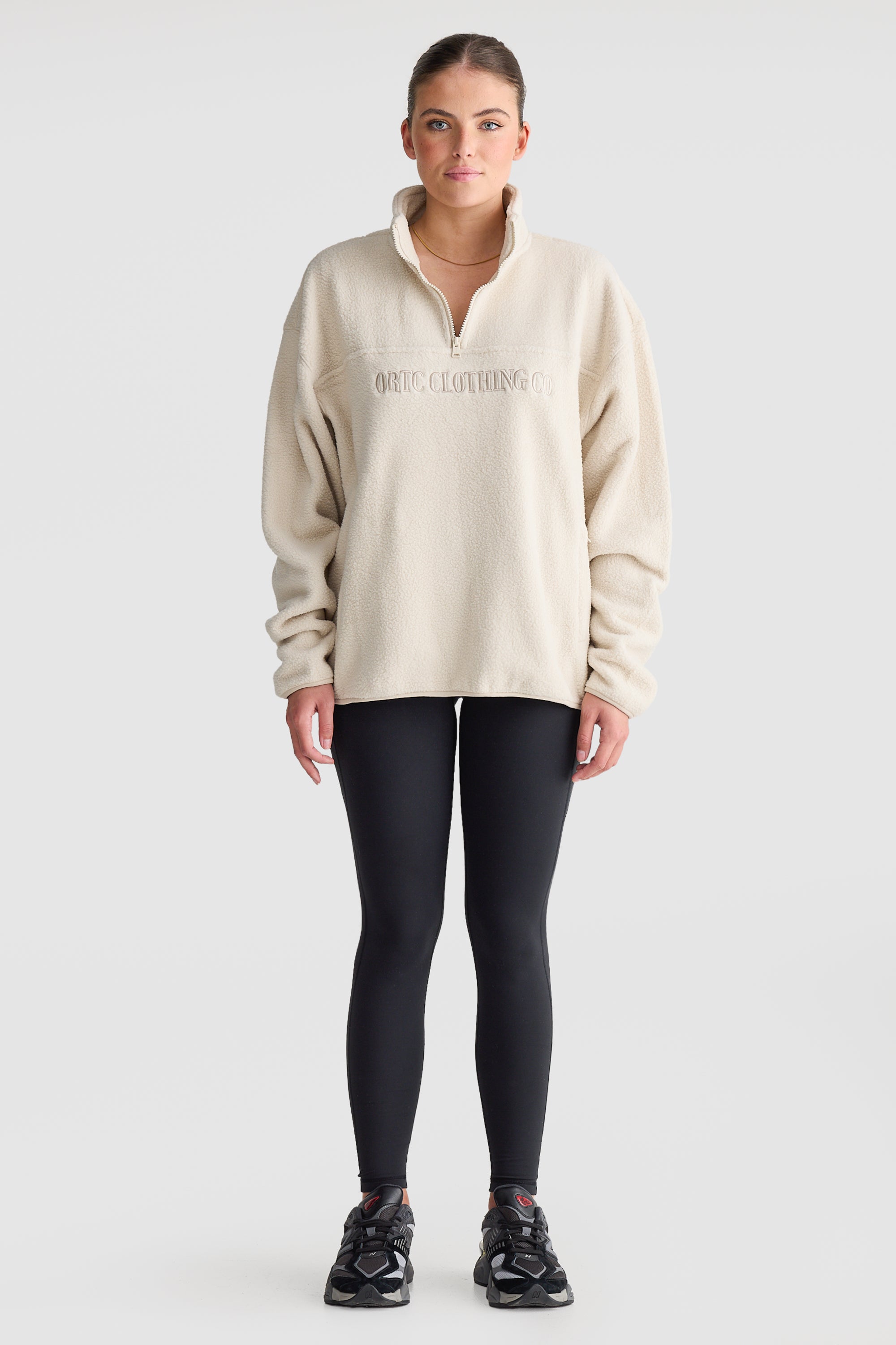 Female model is an AU8/US4 and wearing a size small 